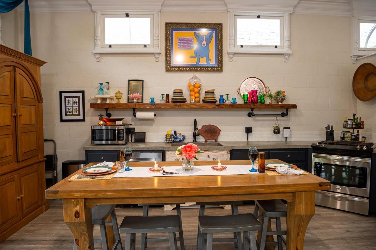 Chateau Royale, Pet Friendly, On Bayou, Downtown! New Iberia Esterno foto