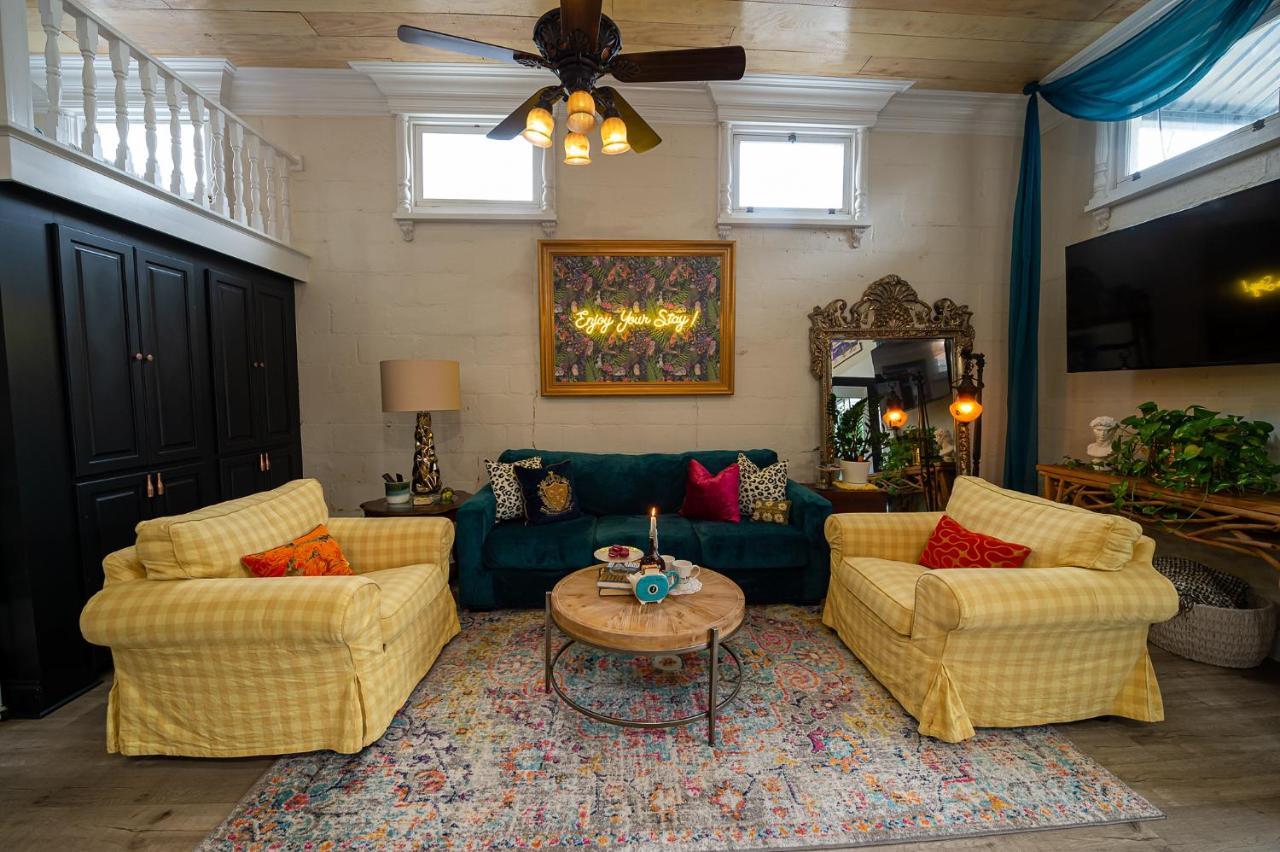 Chateau Royale, Pet Friendly, On Bayou, Downtown! New Iberia Esterno foto